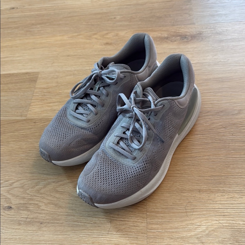 Lululemon Athletica Gray Athletic Shoes Lightweight Mesh